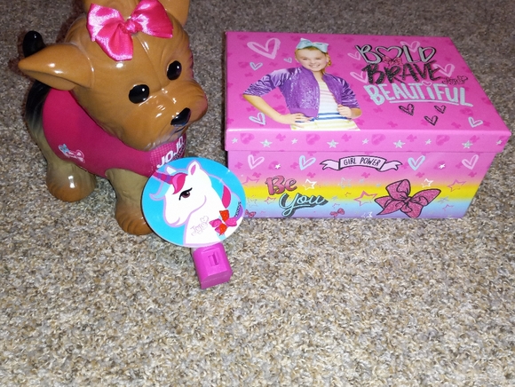 Large Jojo Siwa Bedroom Decor Bundle - Picture 5 of 10